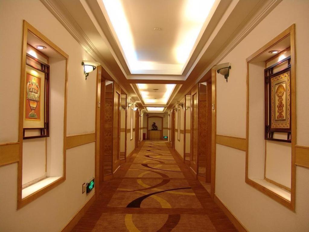 Golden Lustre Hotel Шеньчжень Екстер'єр фото