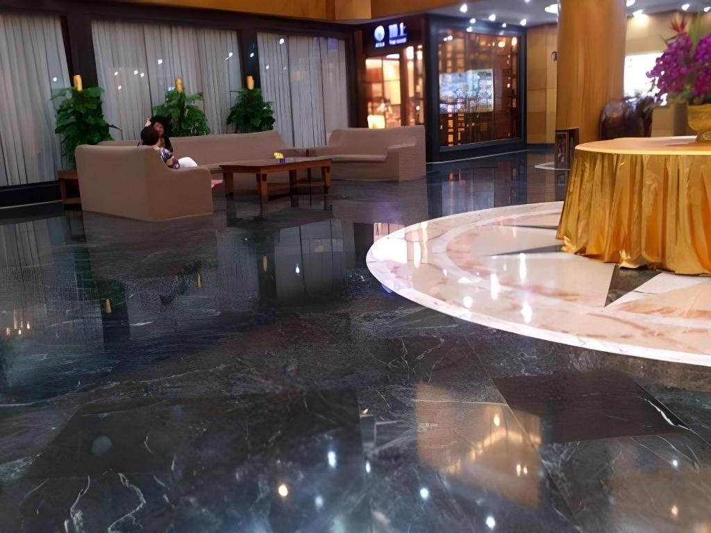 Golden Lustre Hotel Шеньчжень Екстер'єр фото